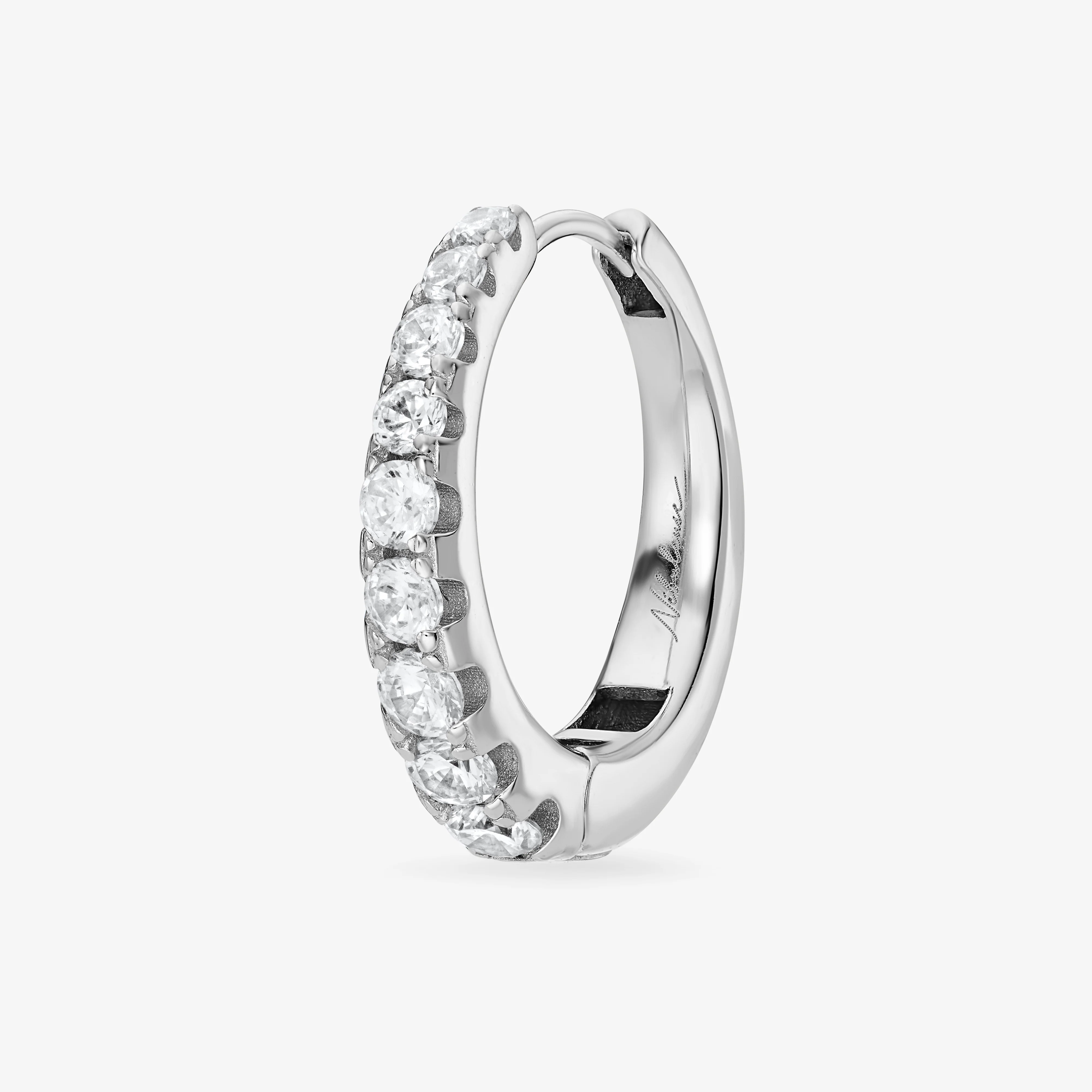 Nina - Image 16