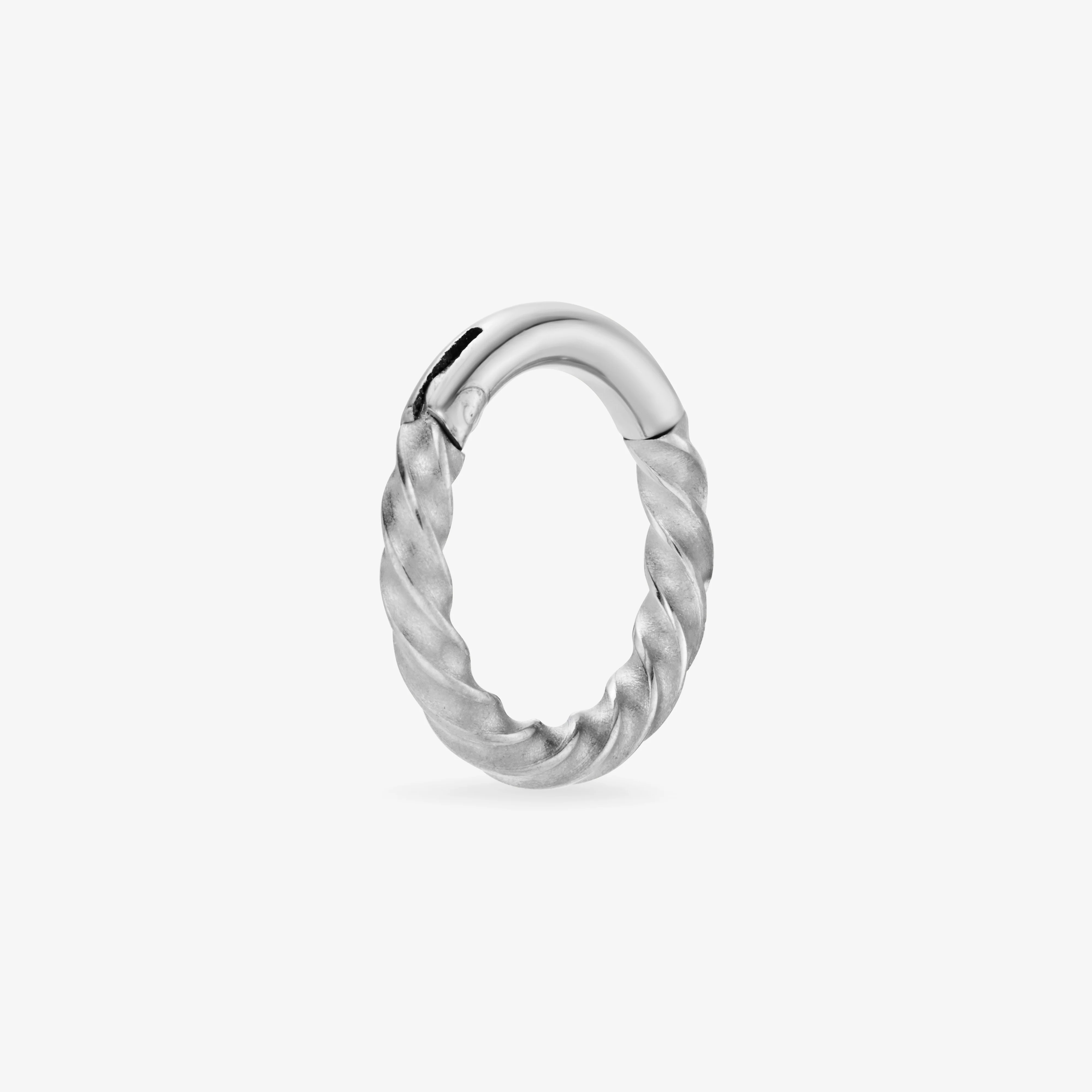 Olivia - Image 9