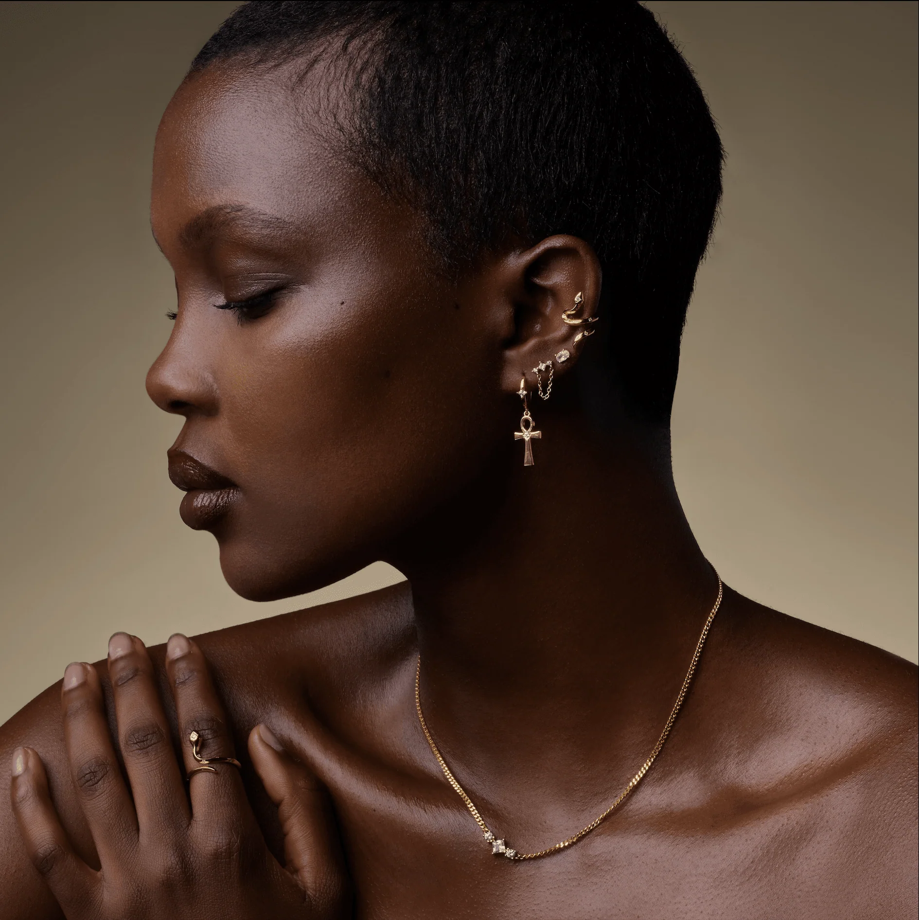 Puce Isis Blanche - Image 8